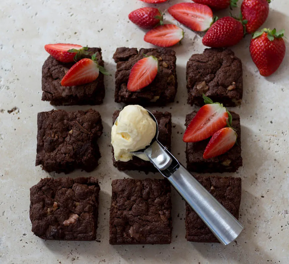 Chocolate & Pecan Olive Oil Brownies
